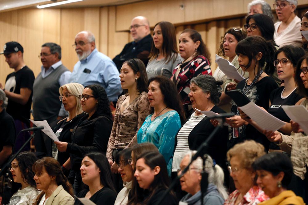 La nueva versión fue interpretada por la Orquesta Sinfónica Nacional y el Coro Sinfónico Universidad de Chile.